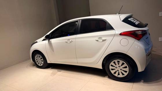 HYUNDAI HB20 1.6 COMFORT PLUS 16V FLEX 4P MANUAL HYUNDAI HB20 1.6 COMFORT PLUS 16V FLEX 4P MANUAL